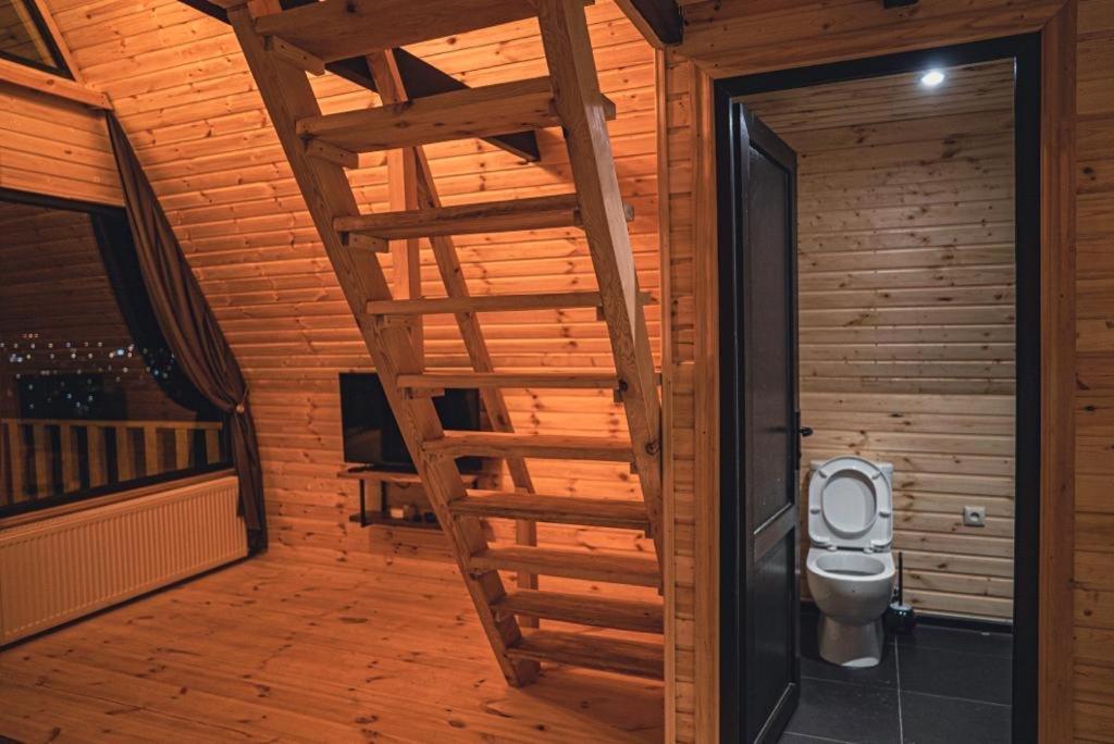 Little Wood House Gergeti Villa Kazbegi Ngoại thất bức ảnh